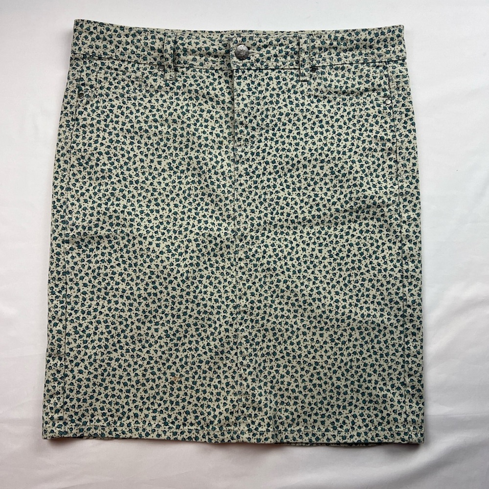 Wrangler Cream Pencil Skirt with Green Floral Print